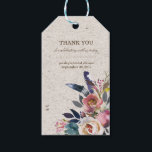 Étiquettes-cadeau Balise Boho Floral Feather Rustic Shower Favoriser<br><div class="desc">Cette belle étiquette de faveur d'inspiration bohème / remerciement tag est ornée de jolies fleurs et plumes d'aquarelle, sur un arrière - plan en papier kraft recyclé vintage pour une sensation élégante mais subtile. La coloration en fait un endroit parfait pour toutes les saisons. Entièrement personnalisable avec les éléments correspondants...</div>