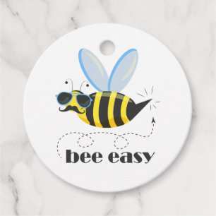 Étiquettes Cadeau Bee caractère avec mustache lunettes de soleil Bee