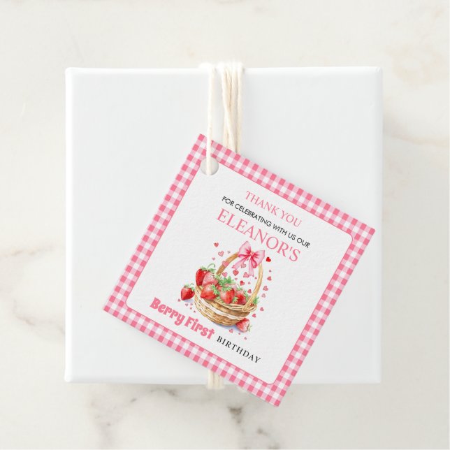 Étiquettes Cadeau Berry rose fraises Premier anniversaire Merci (En situation)