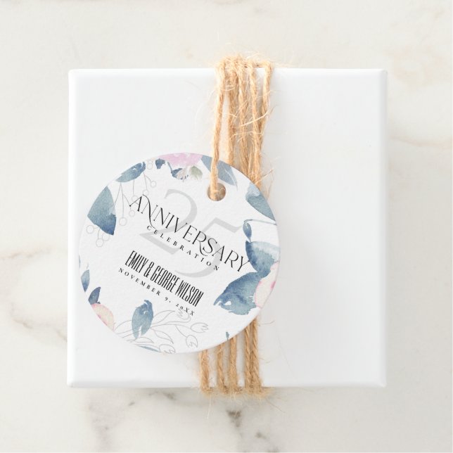 ÉTIQUETTES CADEAU BLANC ROSE BLEU FLORAL 25ÈME ANNIVERSAIRE TOUTE AN (En situation)