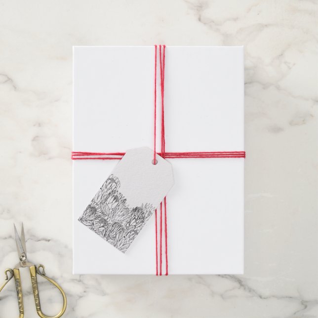 Étiquettes-cadeau Bouquet de croquis en Protea noir et blanc (With Twine)