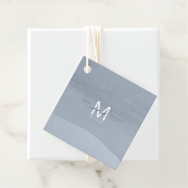 Étiquettes Cadeau Calligraphie Monogramme Mariage Dusty Blue ID771 (En situation)