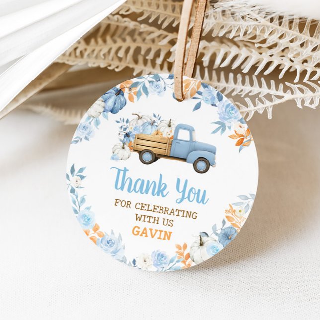 Étiquettes Cadeau Camion Citrouille Bleu Automne Anniversaire (Blue Pumpkin Truck Fall Floral Birthday Round Favor Tags)