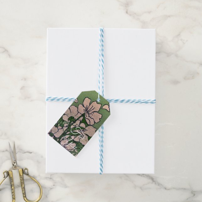 Étiquettes-cadeau Cascade de fleurs roses  (Avec de laficelle)