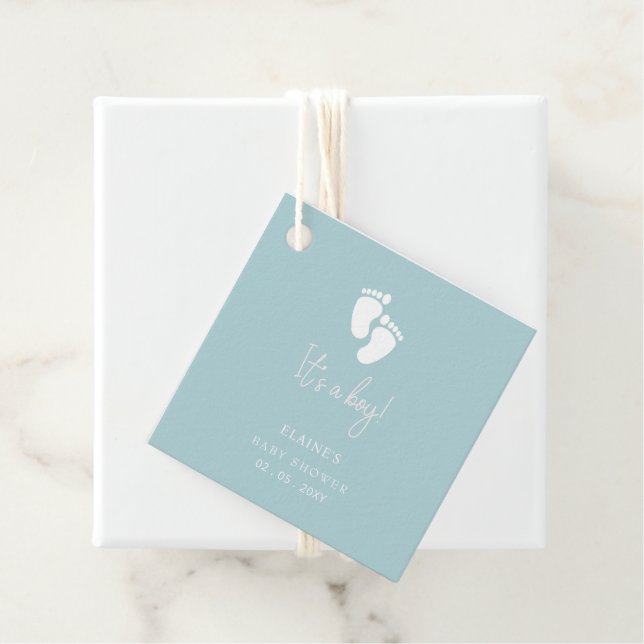 Étiquettes Cadeau C'est un Garçon Baby Feet Blue Boy Baby shower (En situation)