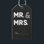 Étiquettes-cadeau Chalkboard Chalk M. & Mme Mariage Fiançailles<br><div class="desc">Customisez comme vous voulez. Éléments correspondants disponibles.</div>