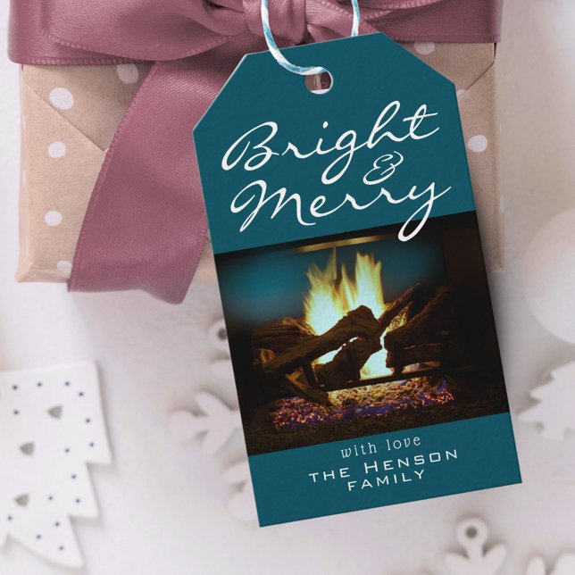 Étiquettes-cadeau Cheminée lumineuse et joyeuse Feu de Noël Photo (Créateur téléchargé)