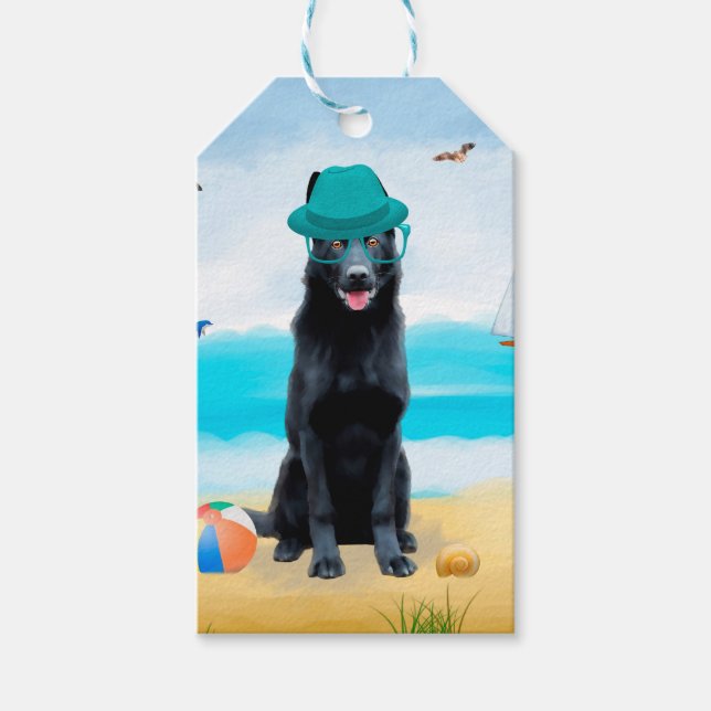 Étiquettes-cadeau Chien berger allemand noir sur la plage (Devant)
