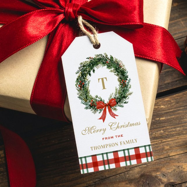 Étiquettes-cadeau Christmas Wreath Monogram Plaid Family Name (Créateur téléchargé)