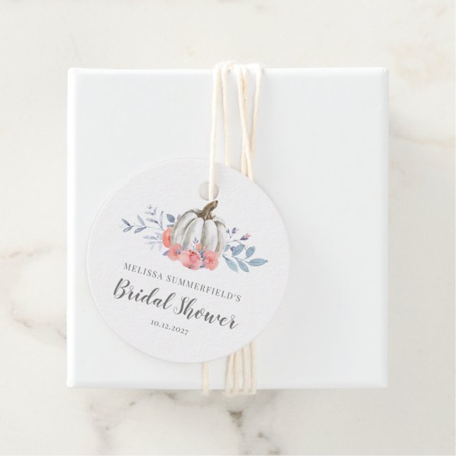Étiquettes Cadeau Citrouille d'automne Lilac Rustic Floral Fête des  (En situation)