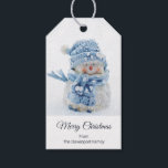 Étiquettes-cadeau Cute Snowman au photographe de Christmas<br><div class="desc">Des étiquettes cadeaux de Noël avec une jolie photo d'un petit bonhomme de neige. Debout dehors en hiver avec de la neige qui tombe tout autour. Ce mignon petit gars est habillé en casquette tricoté bleu et foulard.</div>