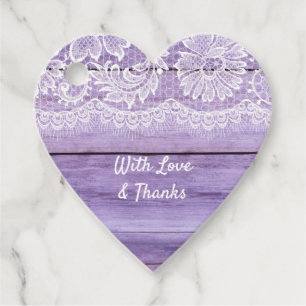 Étiquettes Cadeau Dentelle blanche délicate et cœur en bois de lilas