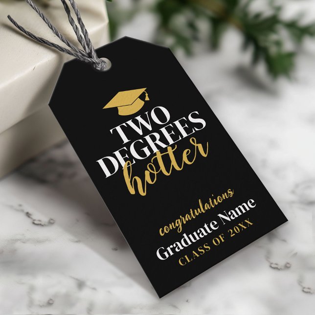Étiquettes-cadeau Deux degrés Hotter - Nom - Black Gold Graduation (Custom Graduation Gift Tag - Modern Black and Gold Design)