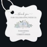 Étiquettes Cadeau Elégant Boho bleu Dusty Rose Mariage Merci<br><div class="desc">Ces belles étiquettes de faveur sont parfaites pour remercier les invités spéciaux ou les membres de votre mariage. Elles présentent un beau design boho chic rustique avec vos noms et la date mariage avec un joli ensemble de roses aquarelles peints à la main, fleurs et feuillage dans les tons bleu...</div>