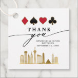 Étiquettes Cadeau Elégant Las Vegas Photo Destination Mariage<br><div class="desc">Moderne,  élégant Las Vegas Destination Wedding merci pour les étiquettes. Design caractéristiques Las Vegas City Skyline En or,  clubs,  diamants,  coeurs et pique des icônes en or élégant cadre et des détails en lettrage tendance sur le devant.</div>