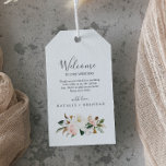 Étiquettes-cadeau Élégant Magnolia | Accueil des Mariages blanc et b<br><div class="desc">Ces élégantes étiquettes cadeaux de bienvenue de style magnolia blanc et mariage sont parfaites pour un mariage moderne et élégant. La décoration florale douce est composée de pivoines roses vertes et aquarelles, de magnifiques fleurs de magnolia blanches et de coton avec de l'or et des feuilles verts dans un agencement...</div>