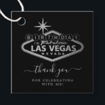 Étiquettes Cadeau Elégant Merci de fête d'anniversaire de Las Vegas<br><div class="desc">Célébrez dans le style avec ces étiquettes de fête d'anniversaire modernes et très tendance de Las Vegas. Le design est facile à personnaliser avec votre libellé d'événement spécial et vos invités seront ravis quand ils verront ces étiquettes fabuleuses. Des éléments de partie correspondants se trouvent dans la collection.</div>