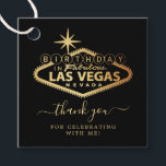 Étiquettes Cadeau Elégant Merci de fête d'anniversaire de Las Vegas<br><div class="desc">Célébrez dans le style avec ces étiquettes de fête d'anniversaire modernes et très tendance de Las Vegas. Le design est facile à personnaliser avec votre libellé d'événement spécial et vos invités seront ravis quand ils verront ces étiquettes fabuleuses. Des éléments de partie correspondants se trouvent dans la collection.</div>