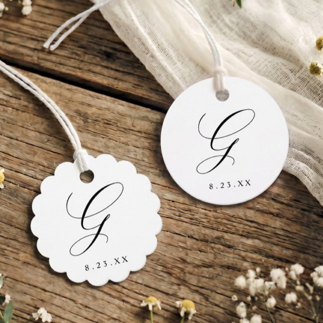 Étiquettes Cadeau Élégant monogramme initial G en calligraphie pour  (Elegant round and scalloped wedding favor tags with calligraphy monogram initial G.)