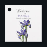 Étiquettes Cadeau Elégant violet Iris Mariage cadeau<br><div class="desc">Cet élégant design floral présente des iris violets. Les magnifiques iris violets aux tiges vertes sont placés sous les détails mariages. Les noms de la mariée et du marié sont assortis au violet de la fleur d'iris. La couleur violette appariée est présentée sur le côté inverse. Il s'agit de l'élégant...</div>