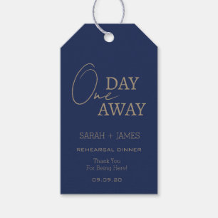 Étiquettes-cadeau Élégante Marine Un Jour De Répétition Dîner Mariag
