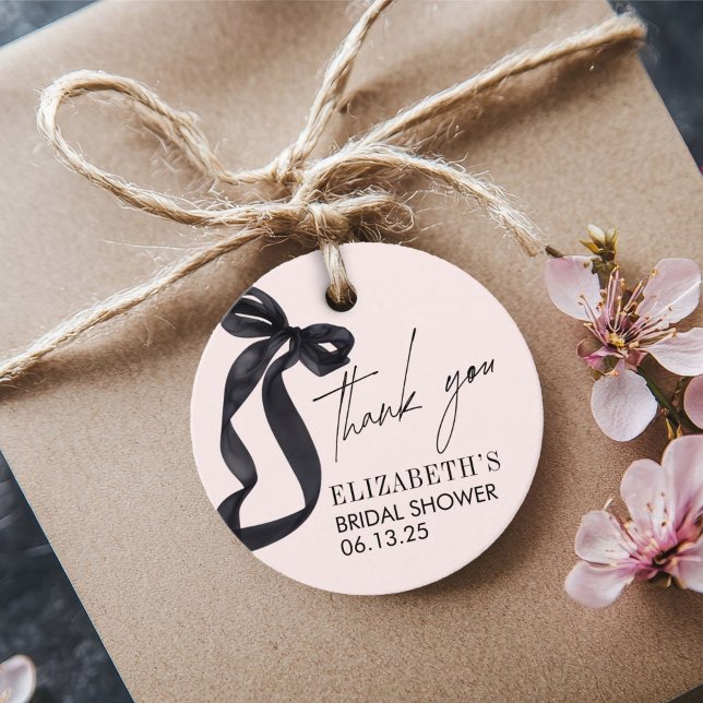 Étiquettes Cadeau Elle noue la robe de mariée Cadeau de fête de douc (Créateur téléchargé)