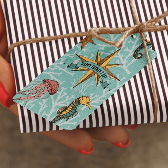 Étiquettes-cadeau Étoile marine marine de l'océan Turquoise animal é (Sea Life Illustrations in Black Ink. Seahorse, Jellyfish, Starfish and Coral on Turquoise Background)