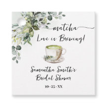 Eucalyptus Matcha L'amour est en train de préparer
