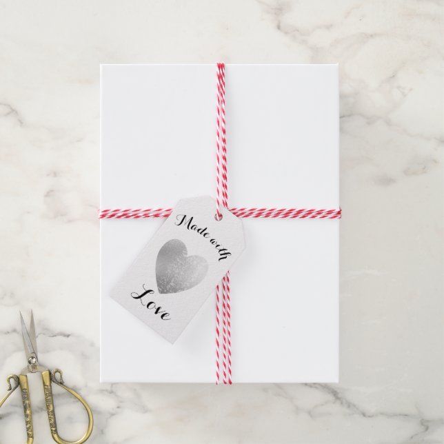 Étiquettes-cadeau Fabriqué avec Love Coeur Timbre Faux Silver Foil (Avec de la ficelle)
