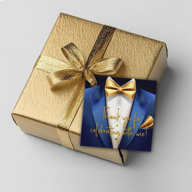 Étiquettes Cadeau Fête d'anniversaire Mens Blue Gold (Men's birthday favor gift tags with blue and gold tuxedo design. You can personalize with your text.)