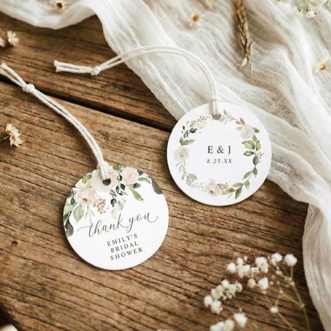 Étiquettes Cadeau Fête de mariage champêtre rond avec des fleurs bla (Bridal shower favor tags - white floral greenery thank you tags for bridal showers)