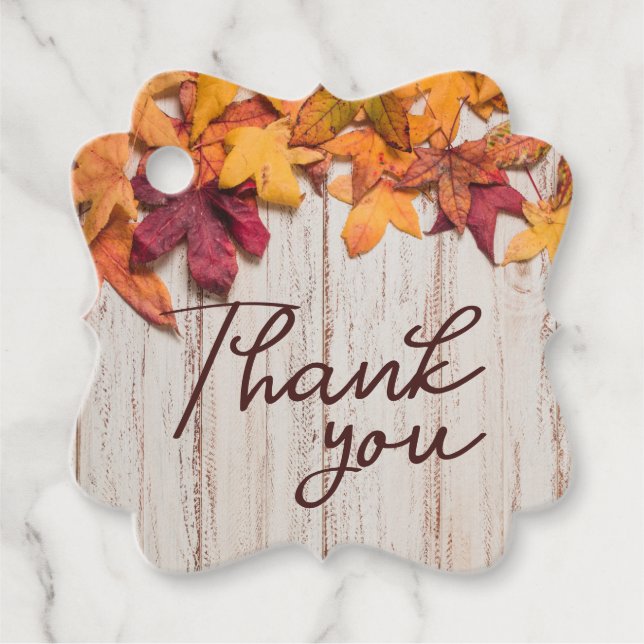 Étiquettes Cadeau Fête des mariées des feuilles de chute en bois rus (Devant)