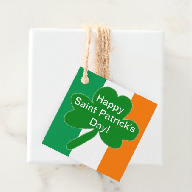 Étiquettes Cadeau Fête Saint Patrick's Day Vert Blanc Orange (En situation)