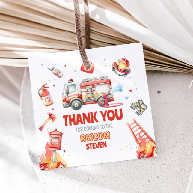 Étiquettes Cadeau Fire Truck Birthday Party Square (Fire Truck Birthday Party Favor Tags)
