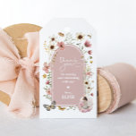 Étiquettes-cadeau Fleur sauvage Fairy Dusty Pink Garden Anniversaire<br><div class="desc">Fleur sauvage lunatique   thème de fée préférence tag. Cliquez sur le bouton "customiser plus loin" si vous souhaitez réorganiser et formater le style et le placement du texte.</div>