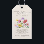 Étiquettes-cadeau Fleur sauvage Rustic Chic Floral Mariage campagnar<br><div class="desc">Célébrez votre histoire d'amour avec cette élégante étiquette cadeau mariage florale avec un design de fleurs sauvages couleur aquarelle et script de calligraphie moderne. Parfait pour un mariage de jardin, une cérémonie en plein air ou une célébration boho rustique, ce design mêle des éléments floral fantaisistes à une élégance intemporelle....</div>