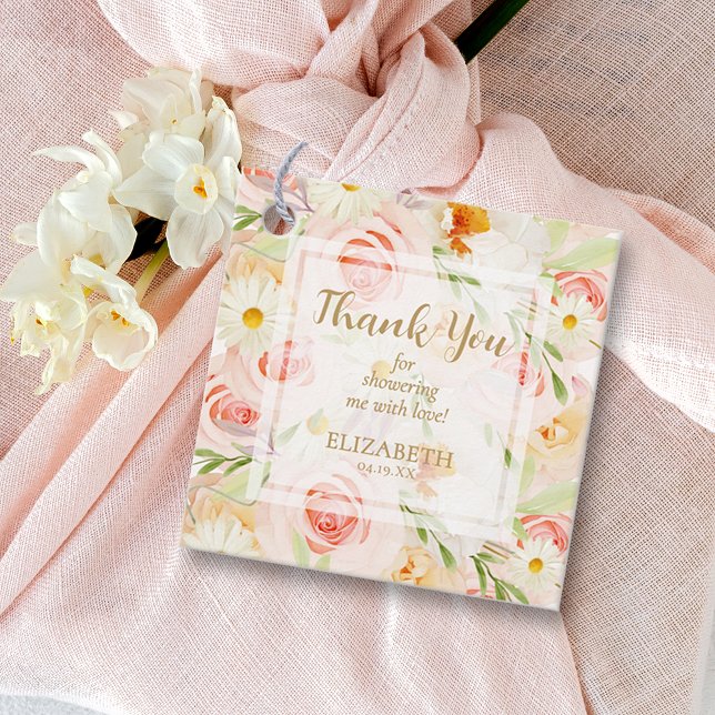 Étiquettes Cadeau Fleurs de jardin chic pour Baby Shower de mariage (Chic blush garden flowers bridal shower square favor tags - 2" x 2")