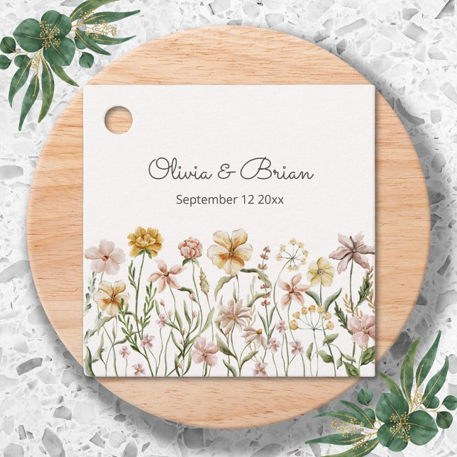 Étiquettes Cadeau Fleurs de prairie de fleurs sauvages aquarelle per (Close up)