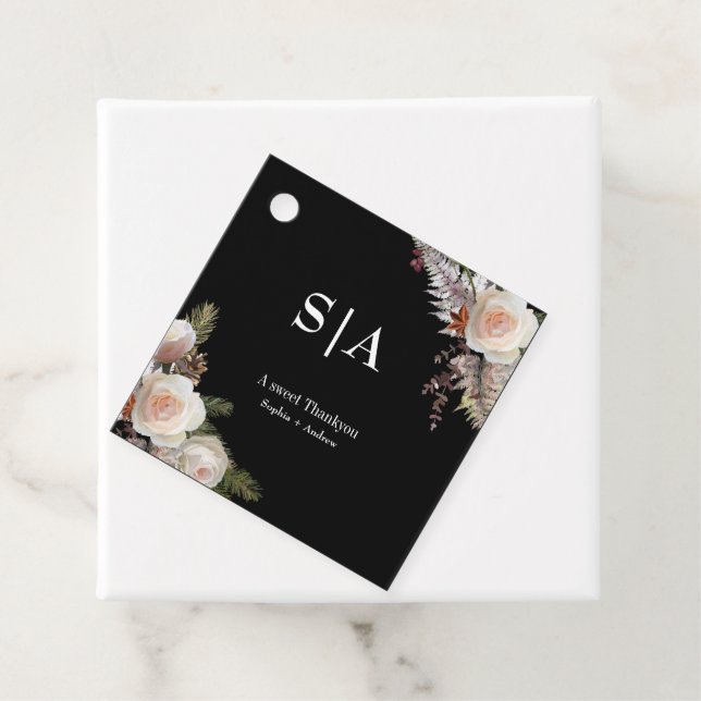 Étiquettes Cadeau floral noir élégant | grâces Mariage en terre cuit (En situation)