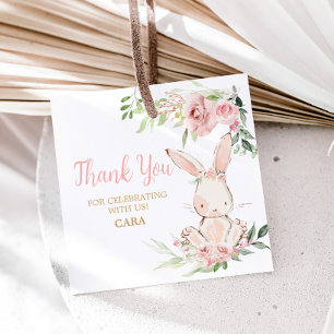 Étiquettes Cadeau Floral rose Un lapin Carré de fête d'anniversaire