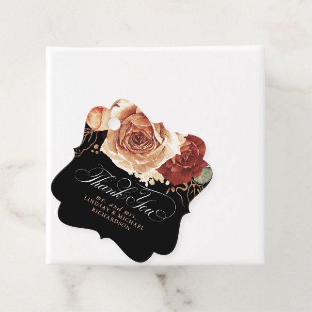 Étiquettes Cadeau Floral Terracotta Boho Black Mariage Merci (En situation)
