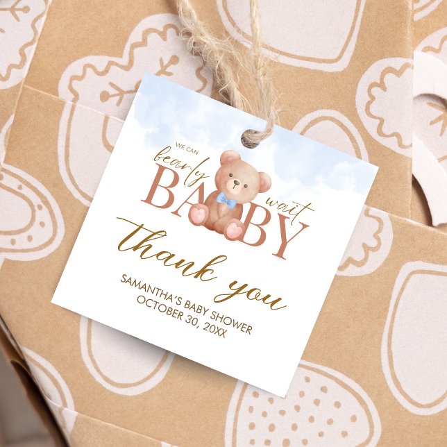 Étiquettes Cadeau Garçon on peut attendre Carré Baby shower (Blue We Can Bearly Wait Bear Baby Shower Square Favor Tags)