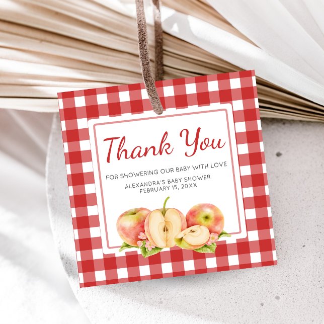 Étiquettes Cadeau Gingham Apple of Our Eye Baby Shower (Apple Baby Shower Favor Tags)