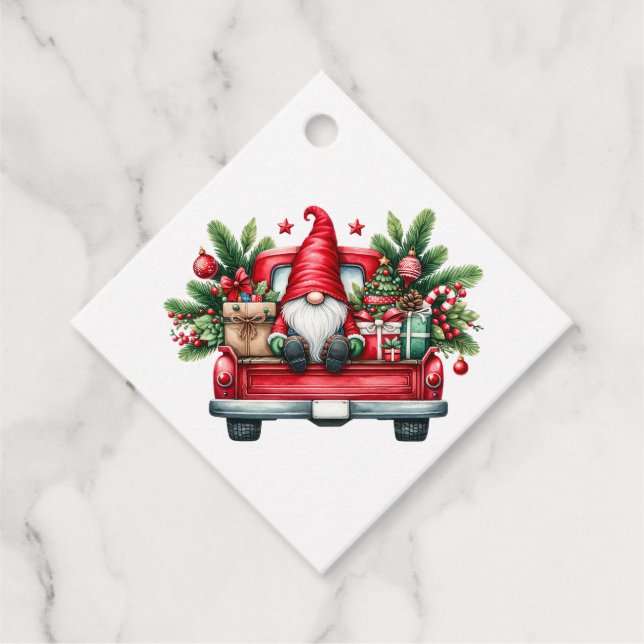 Étiquettes Cadeau Gnome Whimsical en Camion avec cadeaux (Devant)