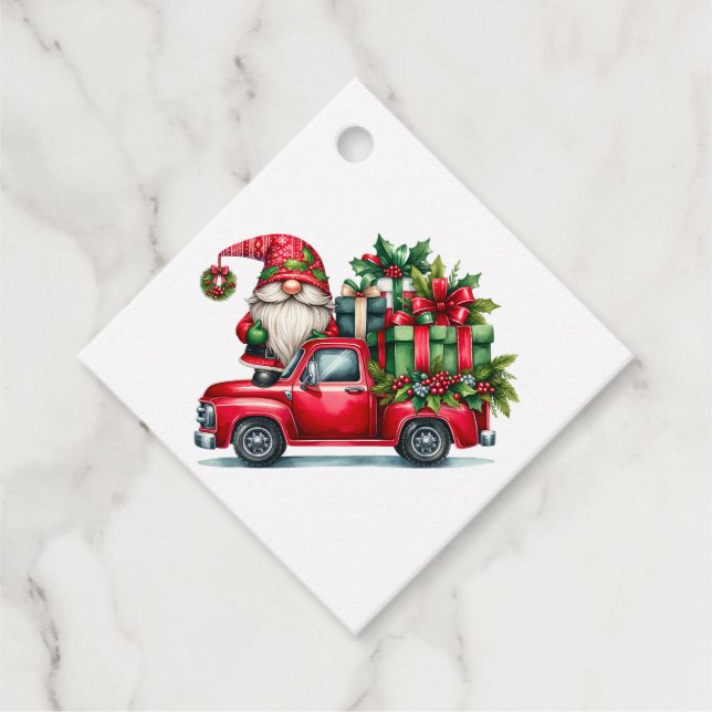 Étiquettes Cadeau Gnome Whimsical Père Noël en Camion Rouge avec cad (Devant)