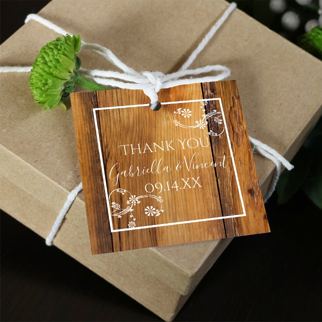 Étiquettes Cadeau Grange Rustique Fleur de Bois (Créateur téléchargé)