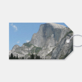Étiquettes-cadeau Half Dome vu de côté dans le parc national de Yose