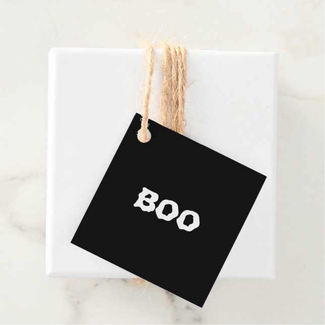 Étiquettes Cadeau Halloween Boo & noir et blanc éffrayant blanc (En situation)