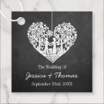 Étiquettes Cadeau Hanging Heart Tree Chalkboard Mariage Collection<br><div class="desc">Say thank you in style with these vintage style wedding favor tags. The design is easy to personalize with your own wording and your family and friends will be thrilled when they see this fabulous tags. Matching wedding items can be found in the collection.</div>