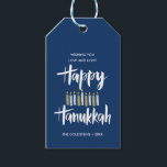 Étiquettes-cadeau Happy Hanoukka Candles Bleu vacances sur mesure<br><div class="desc">Jolie et amusante Hanoukka Happy à la main en lettré style typographie de brosse et bougies dans les tons de bleu et jaune. Les étiquettes cadeaux sont parfaites pour ce cadeau de la saison des fêtes. Ces étiquettes sont parfaites pour les bouteilles de vin, les biscuits ou toute autre friandise...</div>